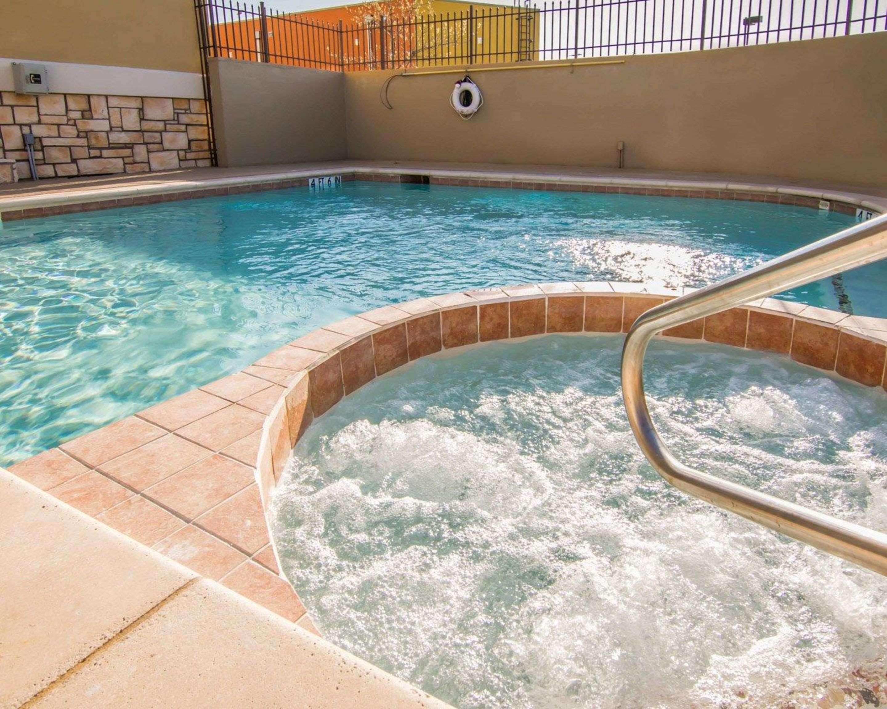 Comfort Suites West Dallas - Cockrell Hill Luaran gambar