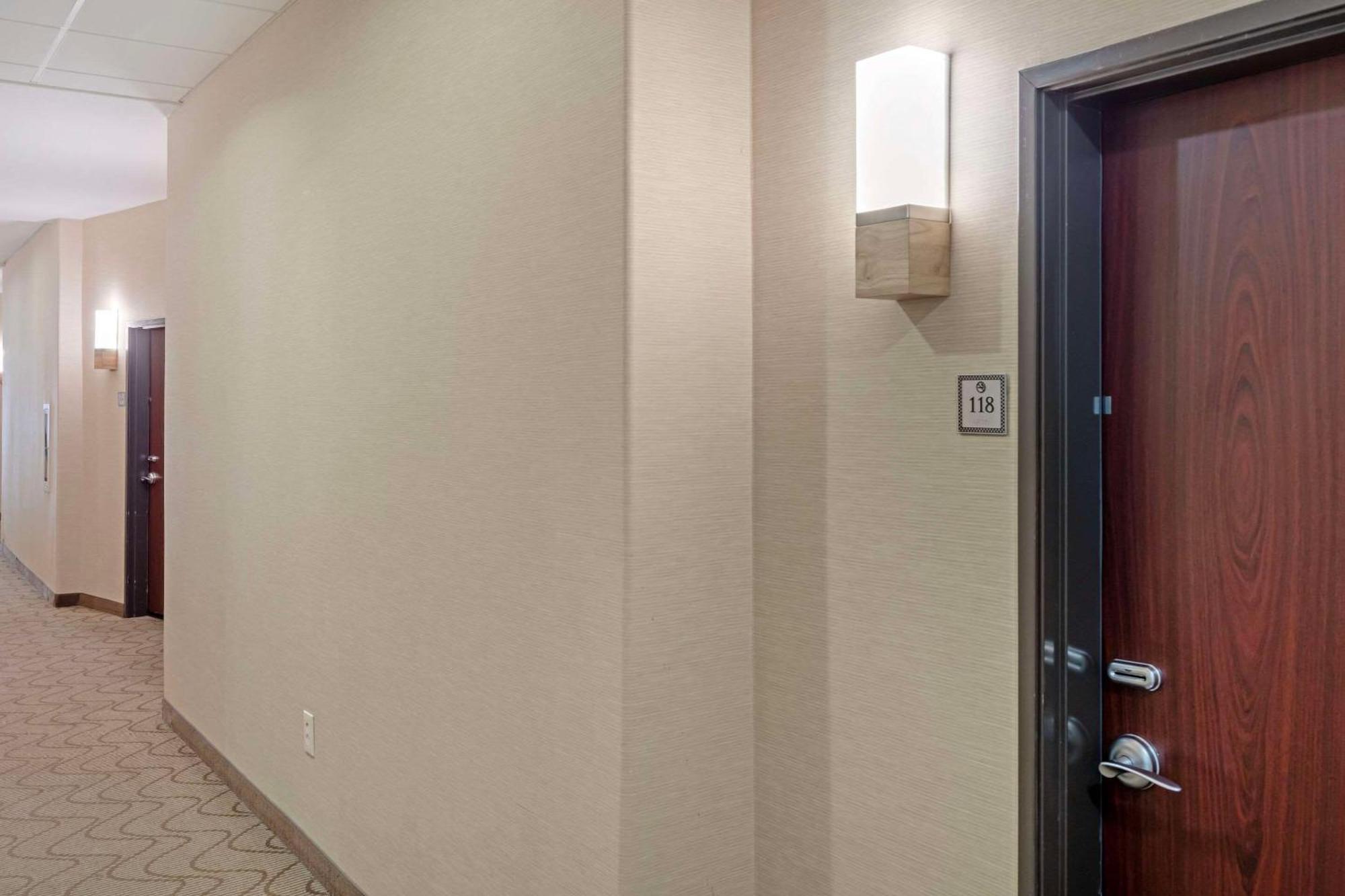 Comfort Suites West Dallas - Cockrell Hill Luaran gambar